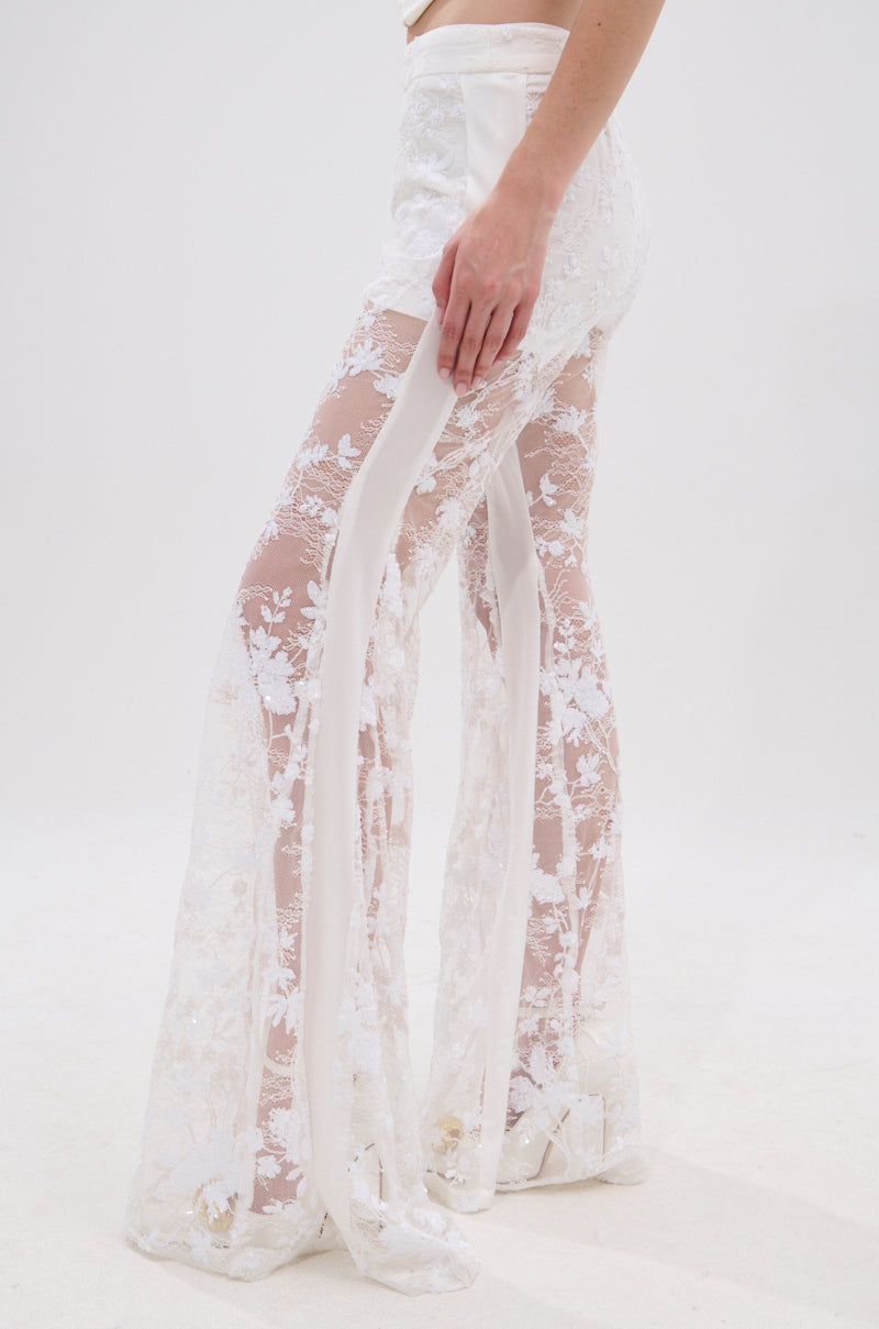 UP NEXT LACE PANT IN WHITE