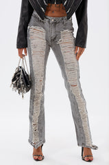 ULTRA DISTRESSED SKINNY DENIM