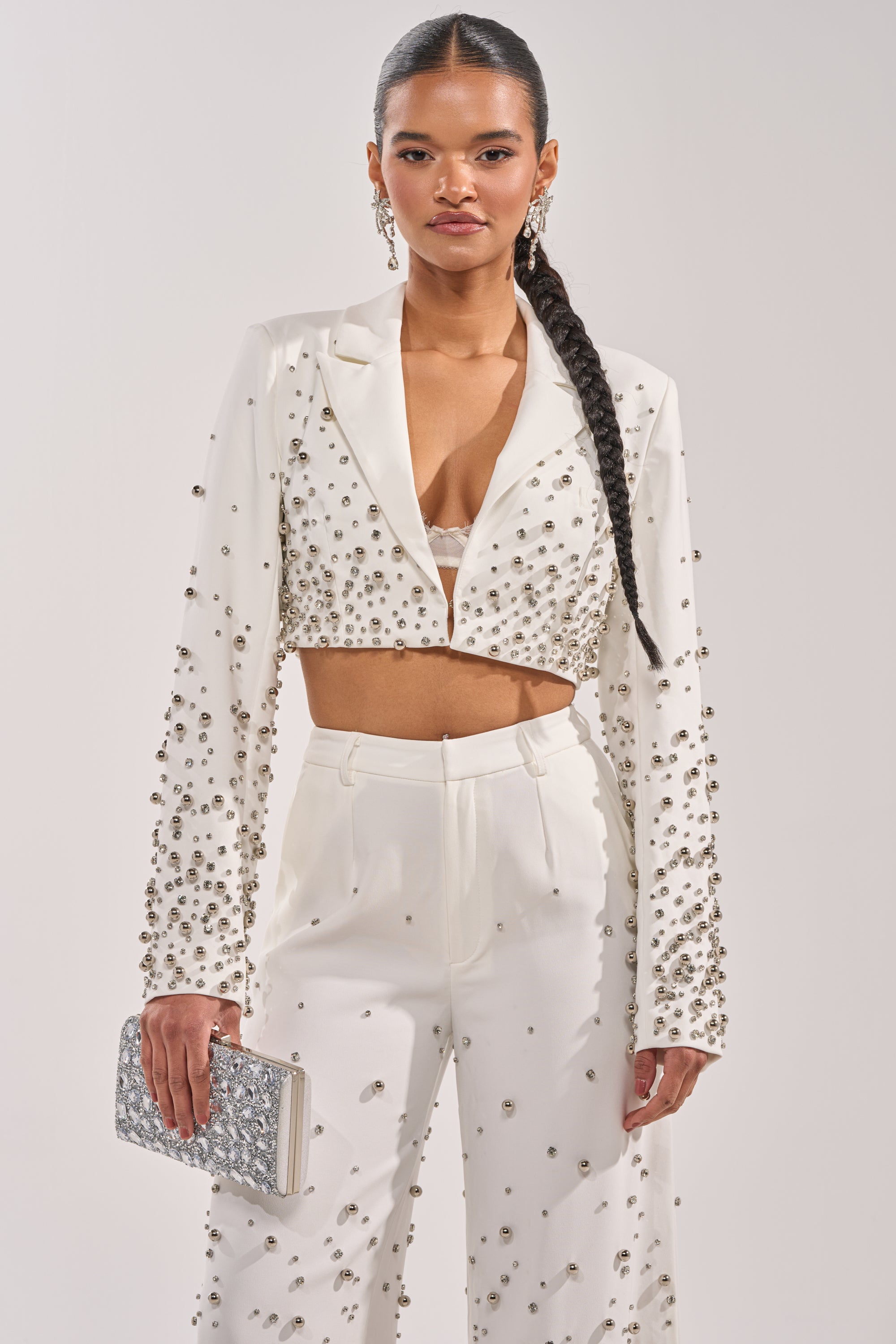 GET CLOSER EMBELLISHED BLAZER IN WHITE