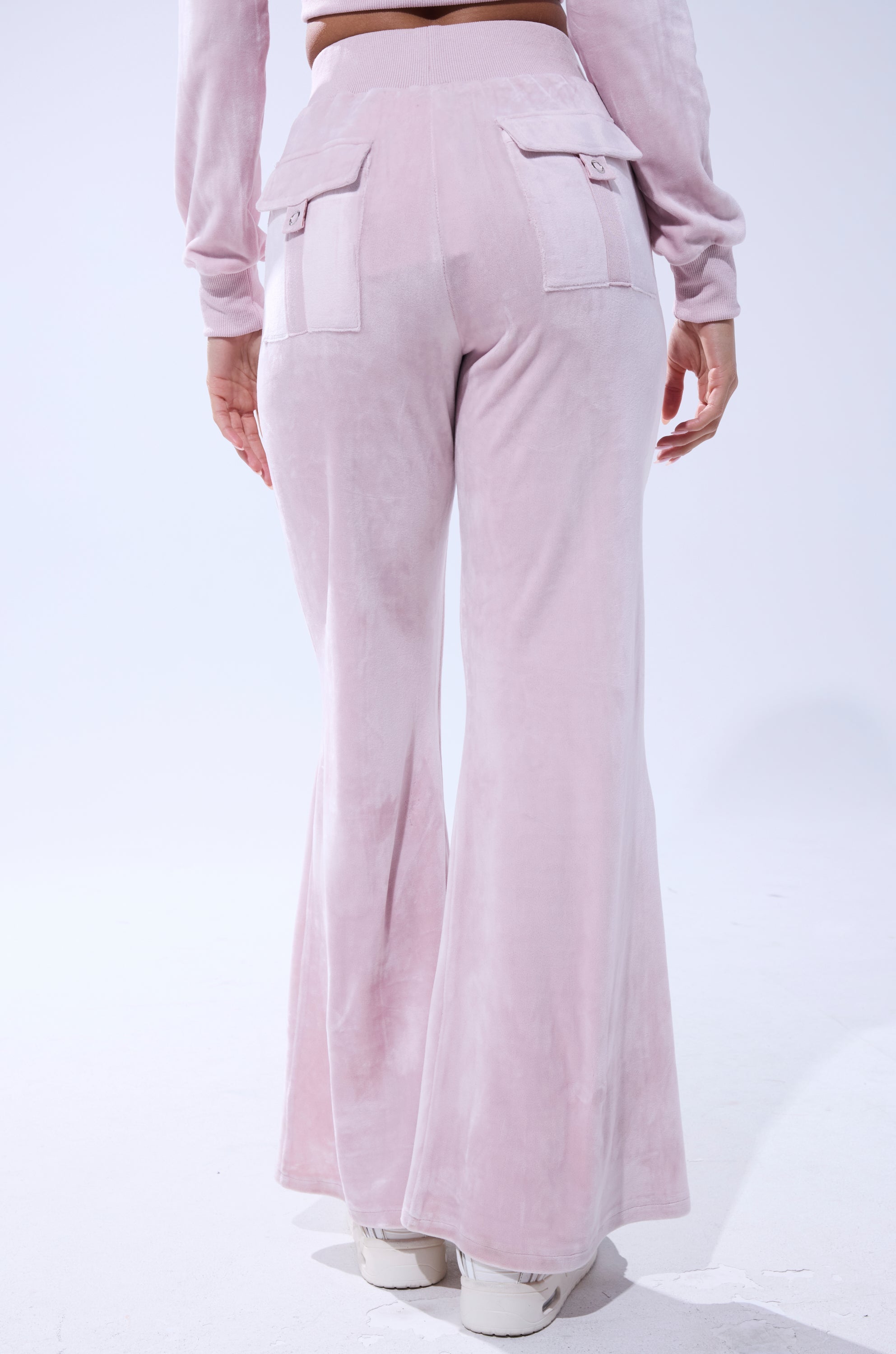 TAYLOR STRAIGHT LEG JOGGER IN PINK