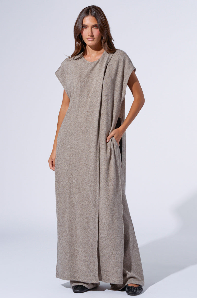 VIBE OUT FLARE LEG KNIT PANT IN GREY