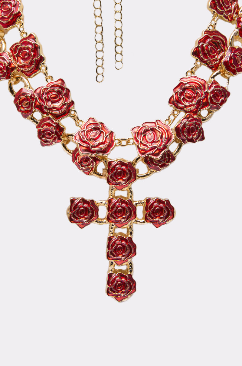 ROSES ARE RED NECKLACE SET
