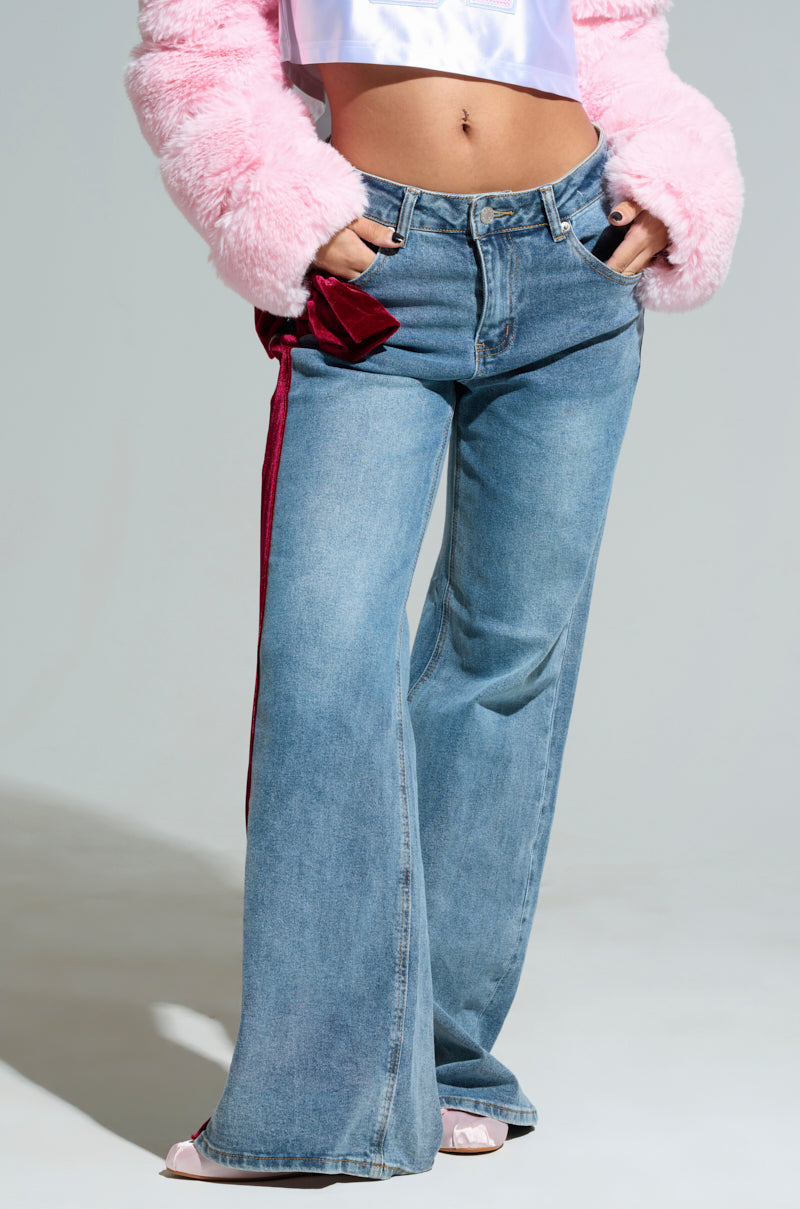 UNWRAP ME VELVET BOW DENIM PANT