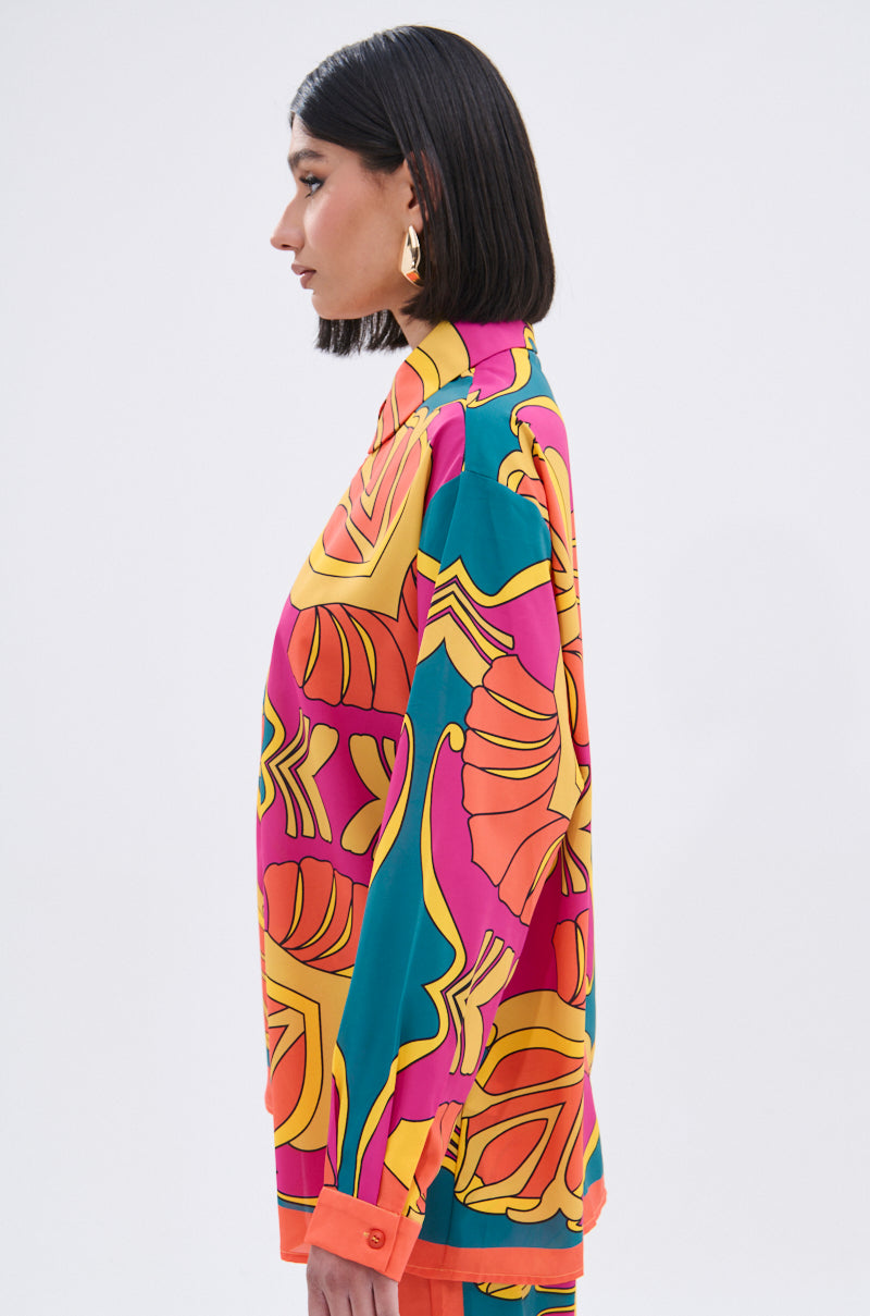 TROPICAL DREAMS BUTTON UP SHIRT
