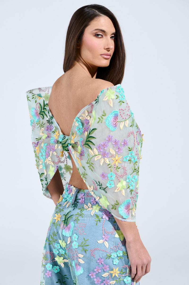 ALL THE RAVE FLORAL BOW TOP