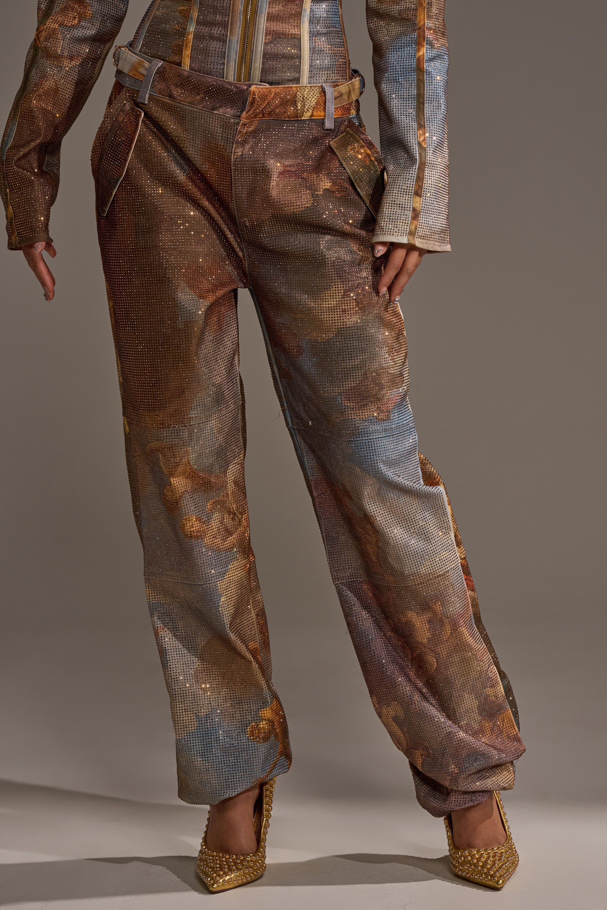 IN THE FUTURE TROUSER