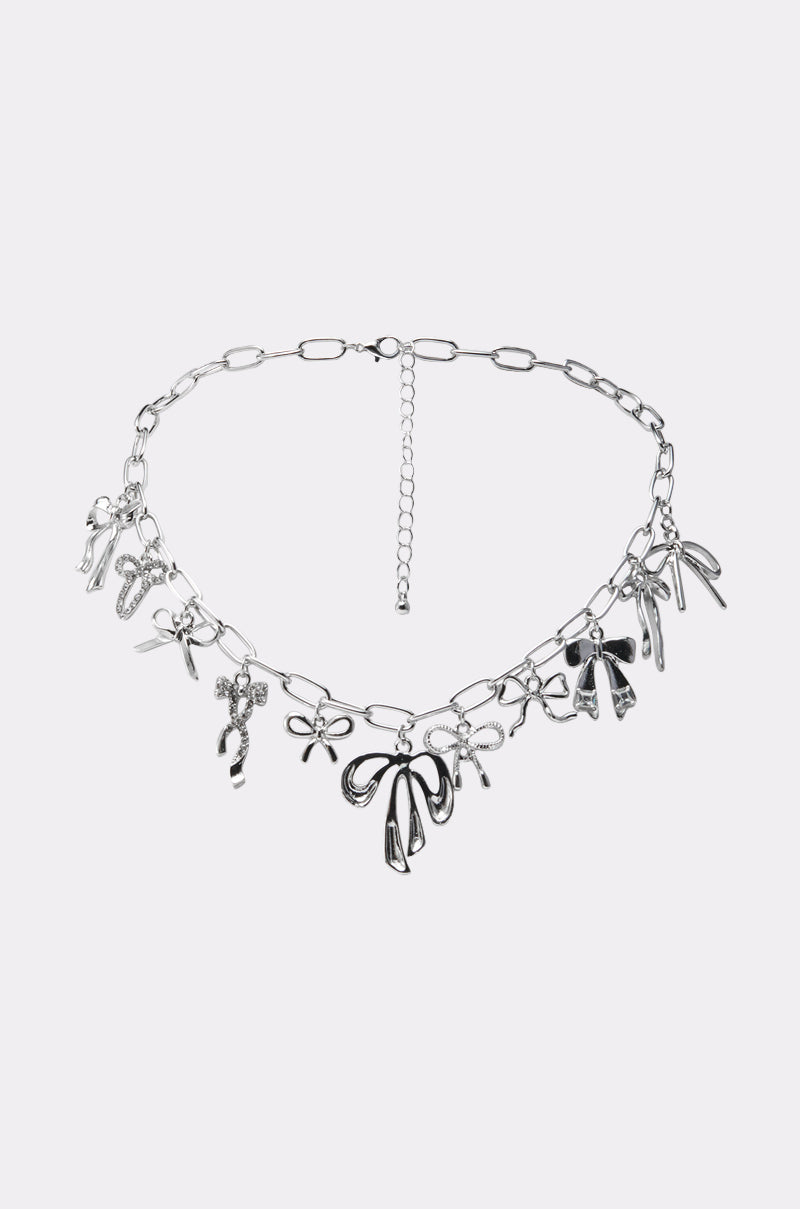 CUTESY NECKLACE
