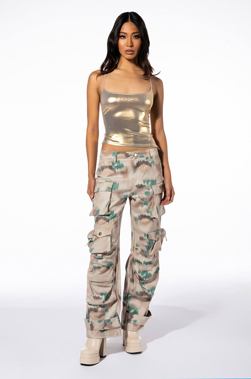 ALL THE GLAM SHINY CAMI TOP