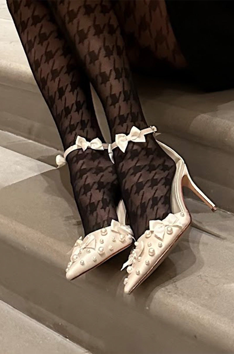 AZALEA WANG ADELIA CREAM BOW EMBELLISHED PUMP
