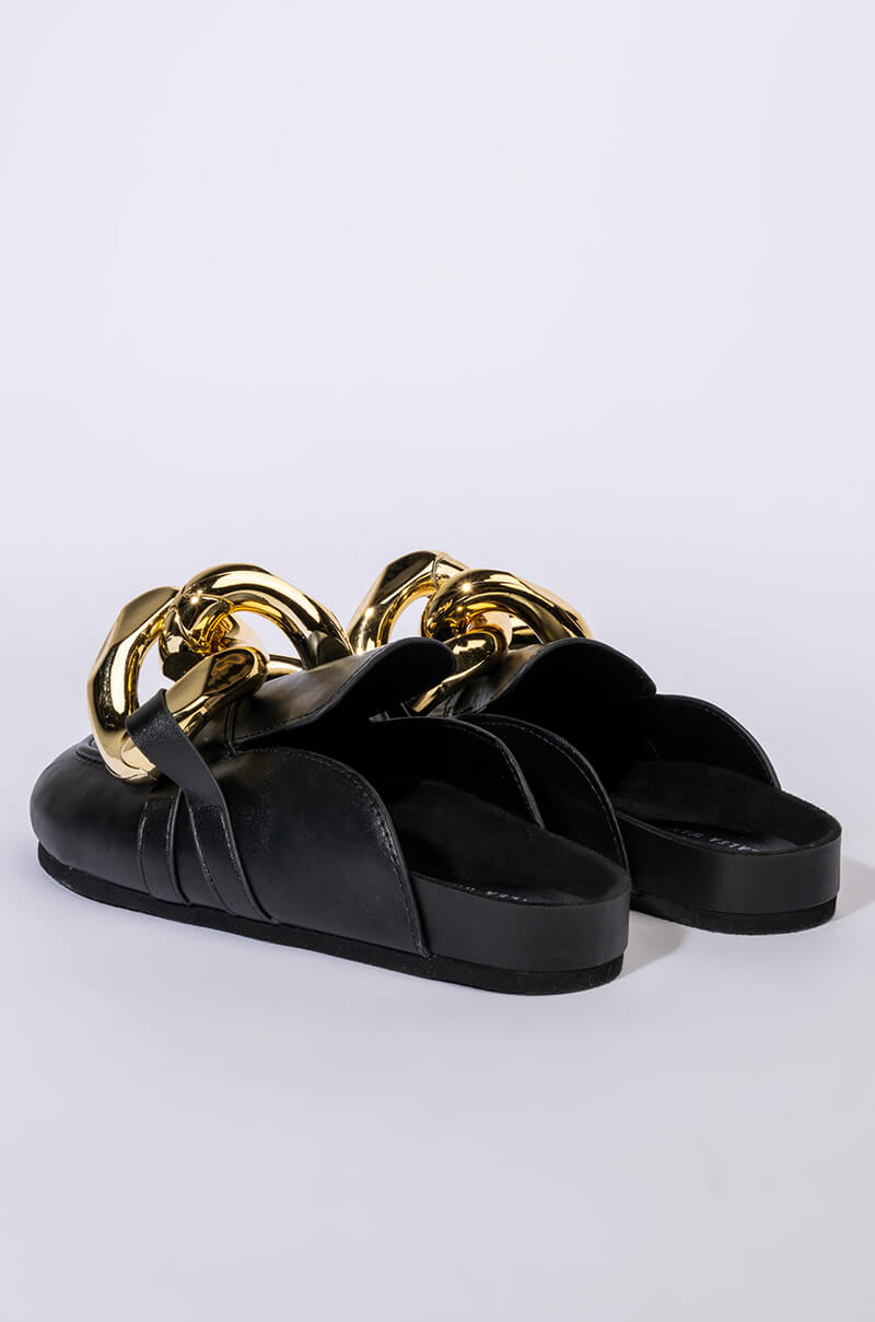 AZALEA WANG LAYIN LOW FLAT IN BLACK