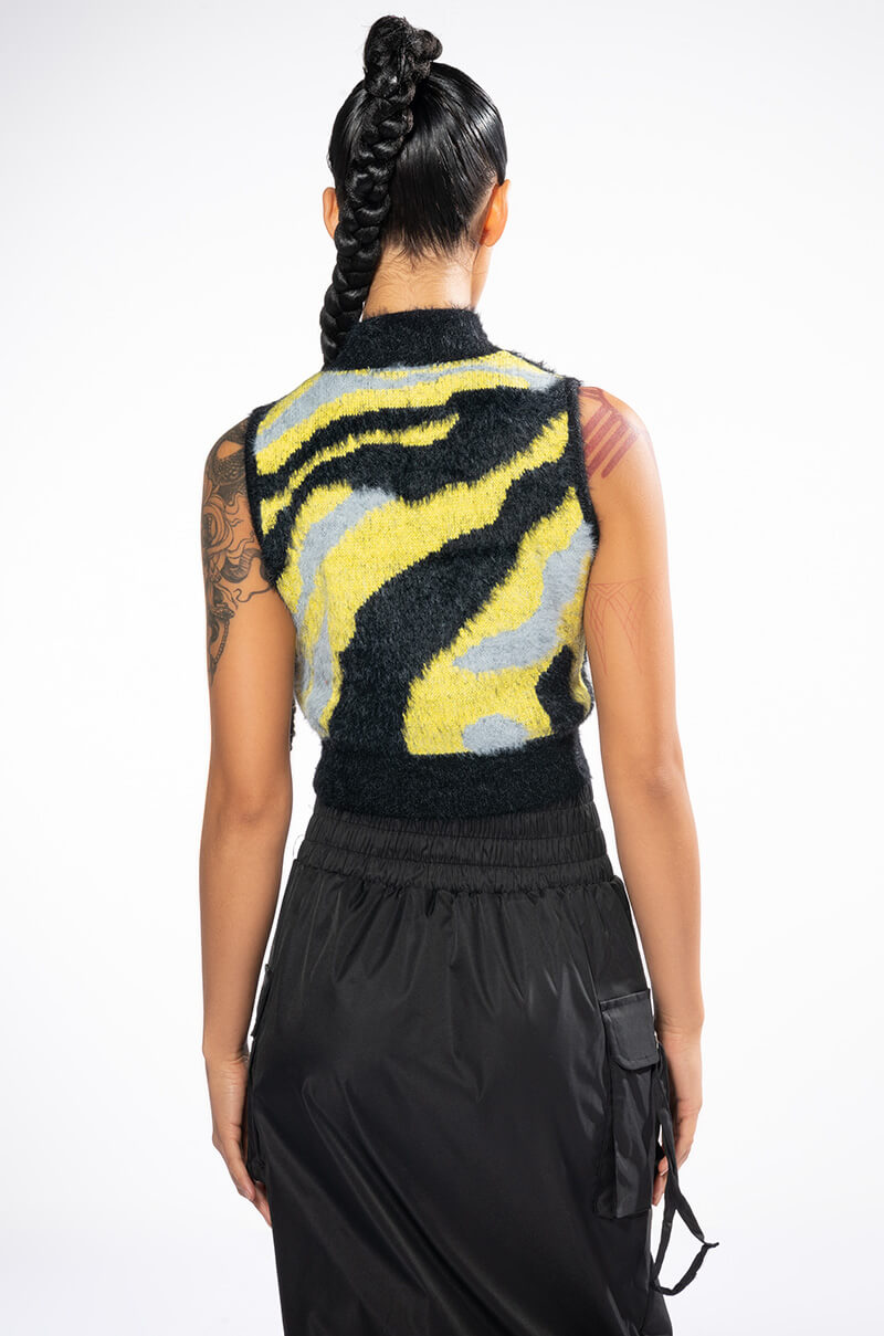 FEELING DANGEROUS SLEEVELESS CROPPED MOCK NECK SWEATER