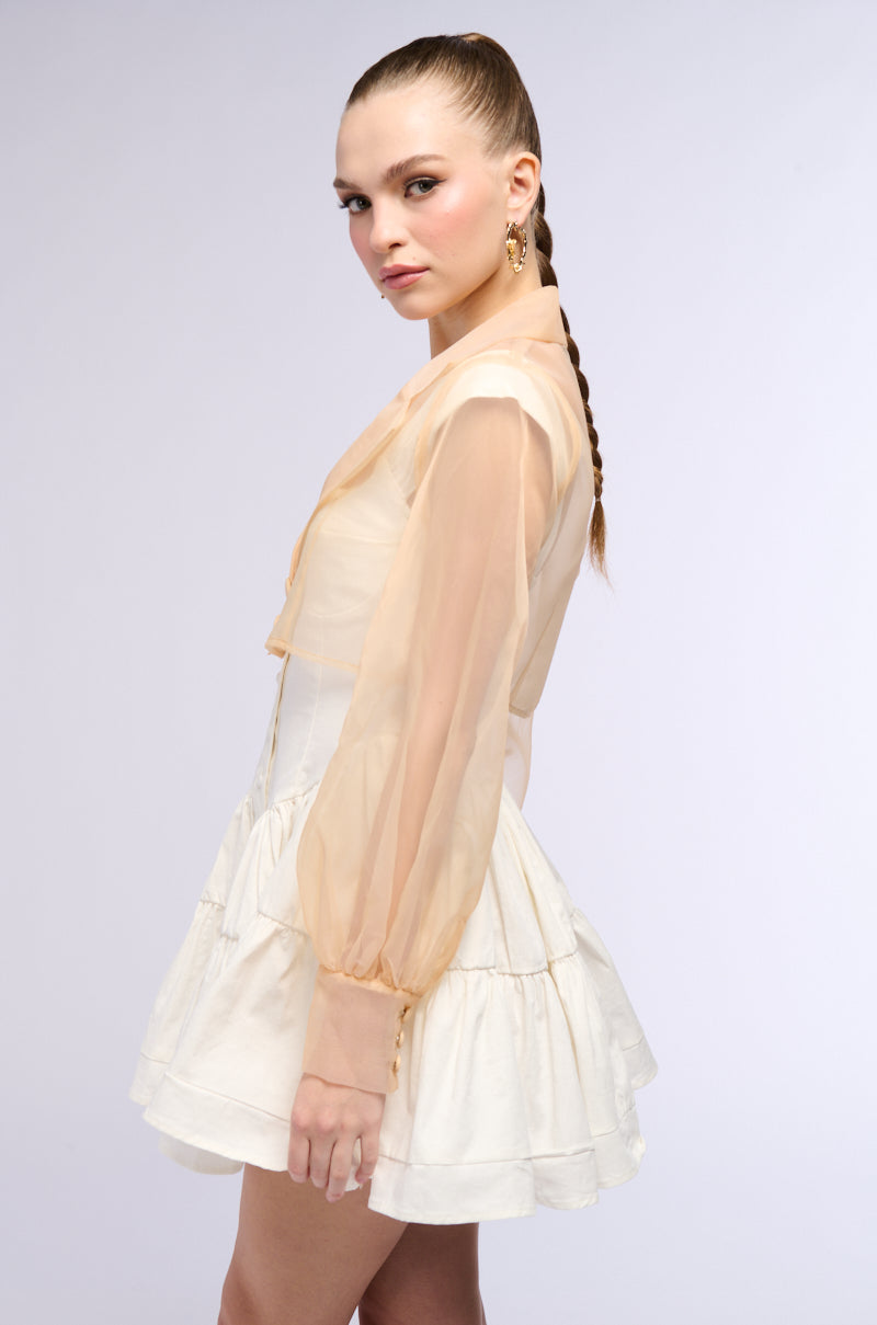 LIGHTWEIGHT MESH CROP BLAZER IN BEIGE