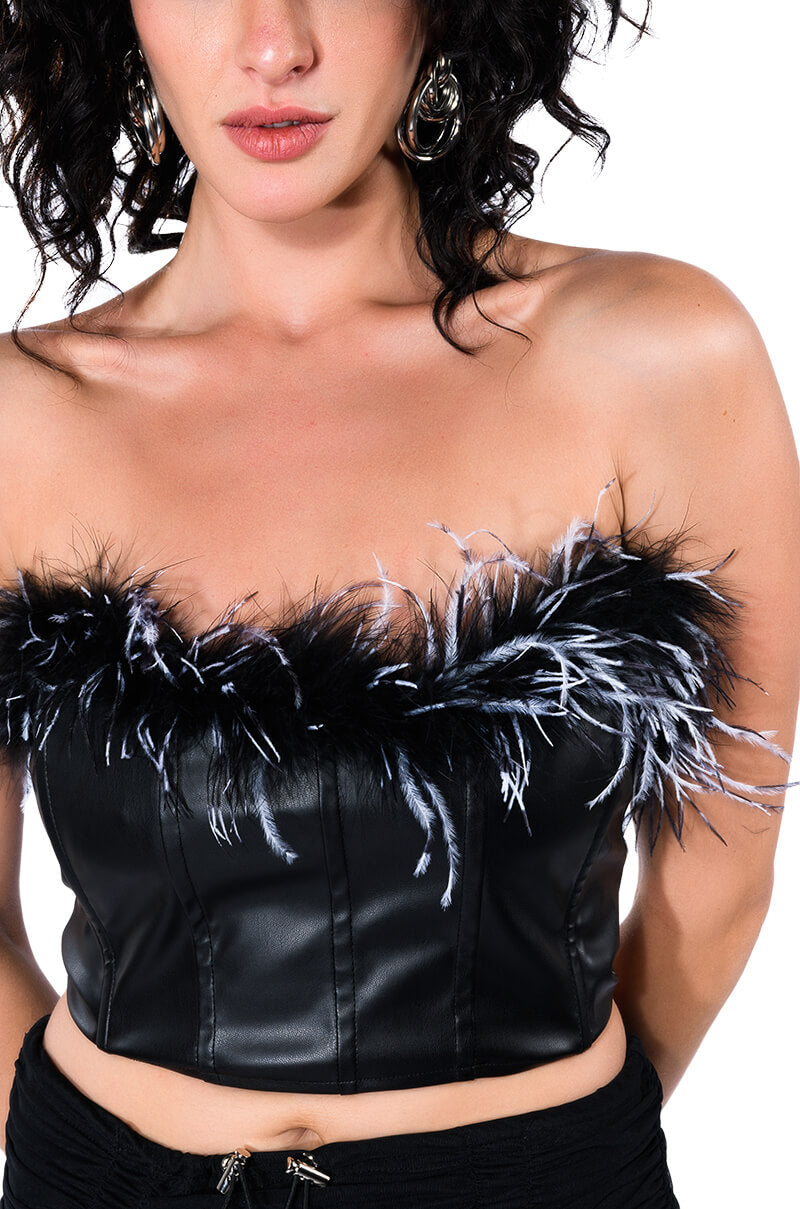 MELINDA FEATHER DETAIL TOP