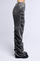 NEVER CHANGE RUCHED RELAXED FIT JEANS IN GRAY