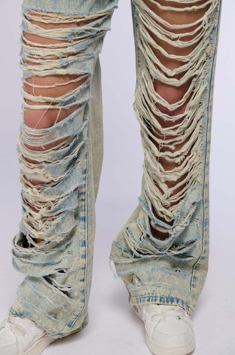 OVER IT DISTRESSED HIGH RISE JEANS