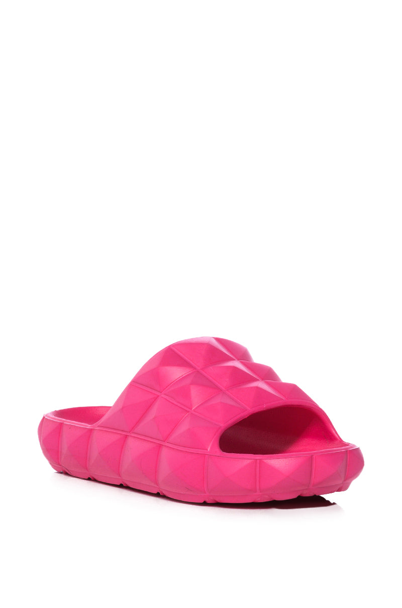 SERVING ROMA FUCHSIA SLIP ON SANDAL
