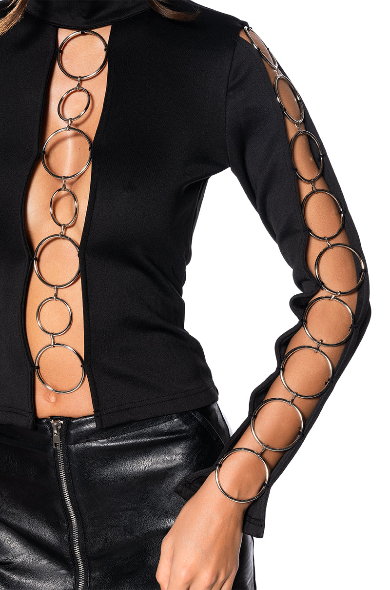 SILVER RING MOCK NECK KNIT TOP