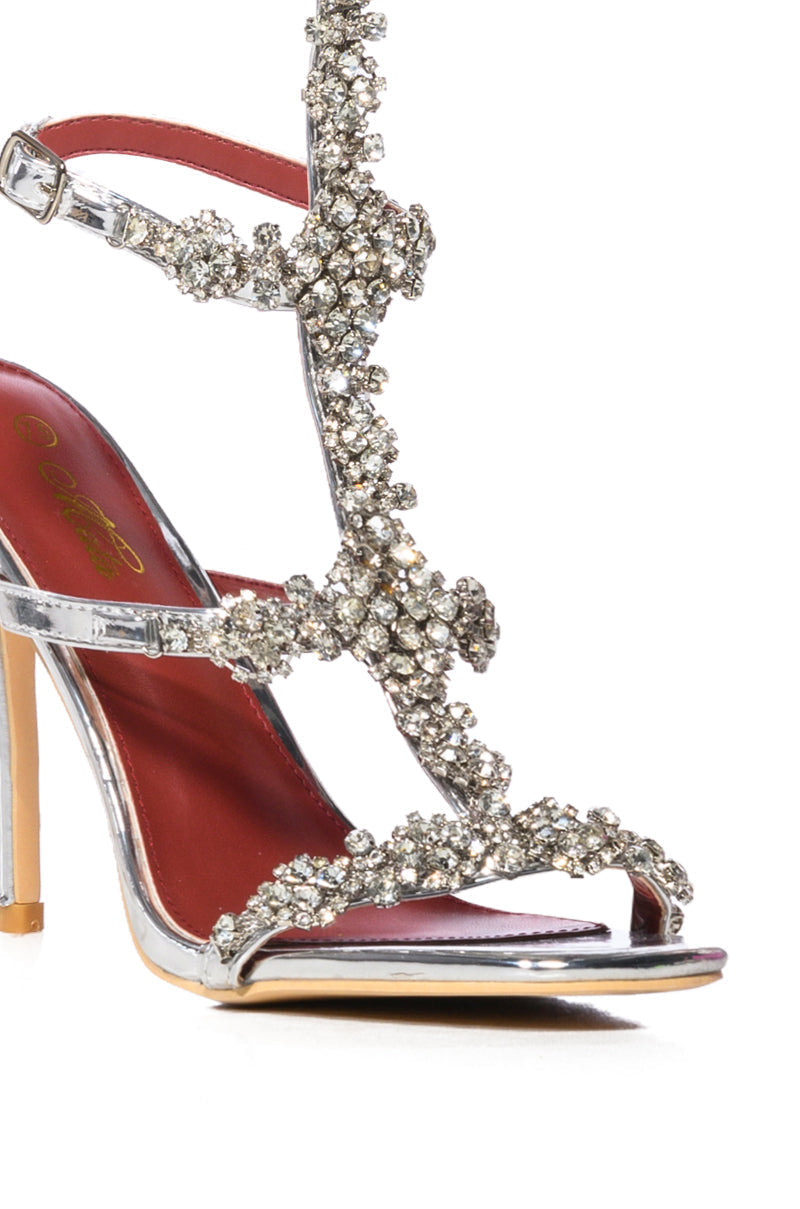 SIMMI EMBELLISHED GLADIATOR SANDAL IN SILVER