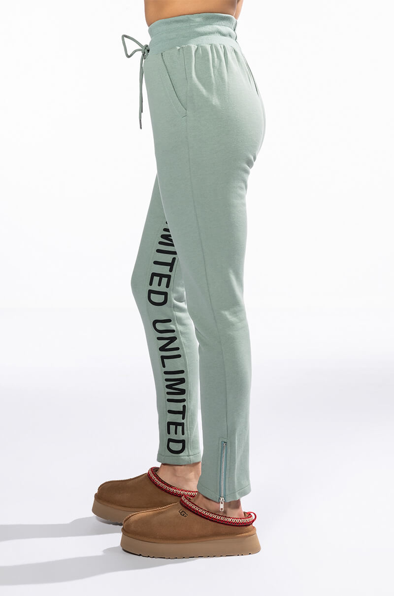 SKY'S THE LIMIT SKINNY JOGGER
