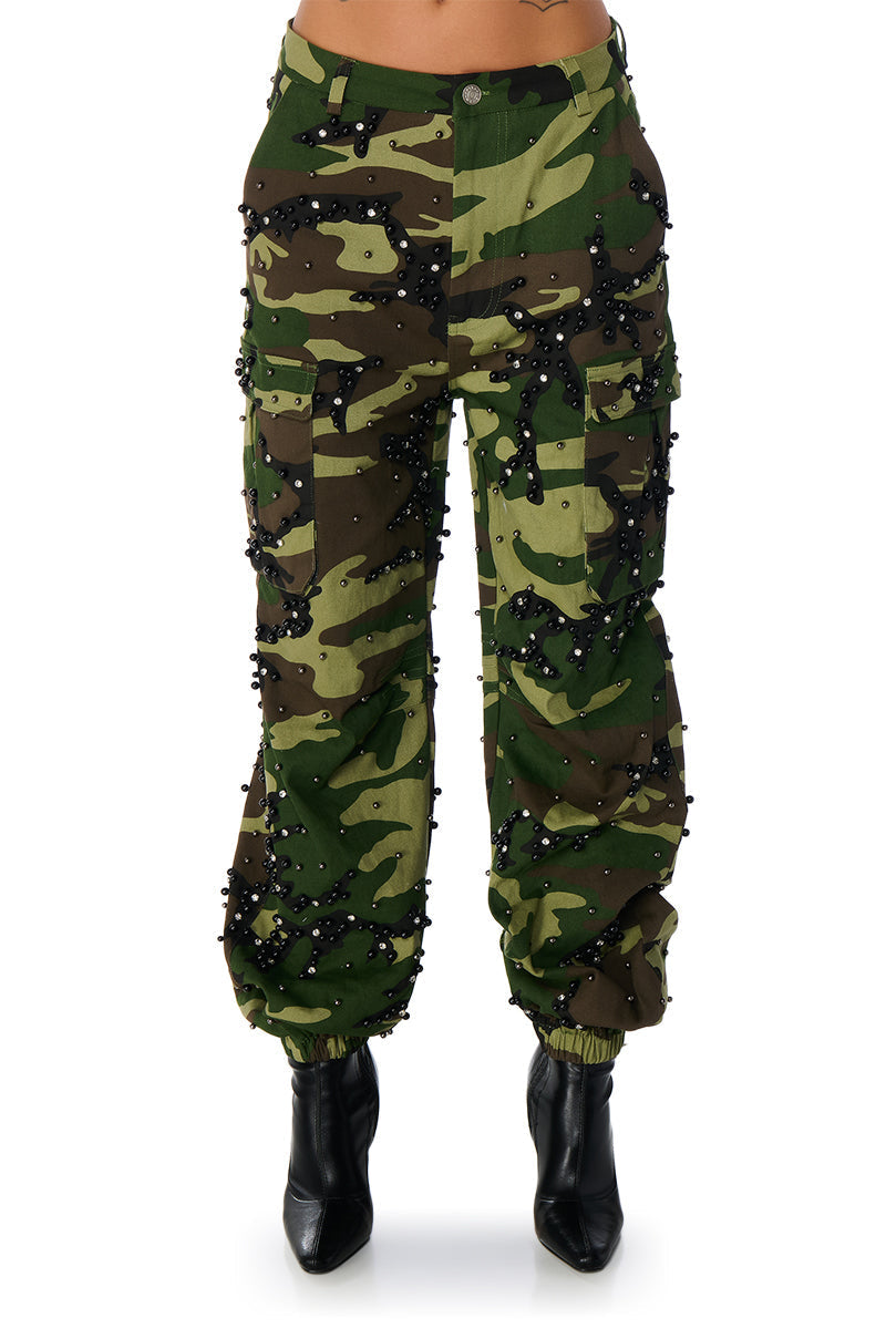 STANDING OVATION CAMO JOGGER PANT