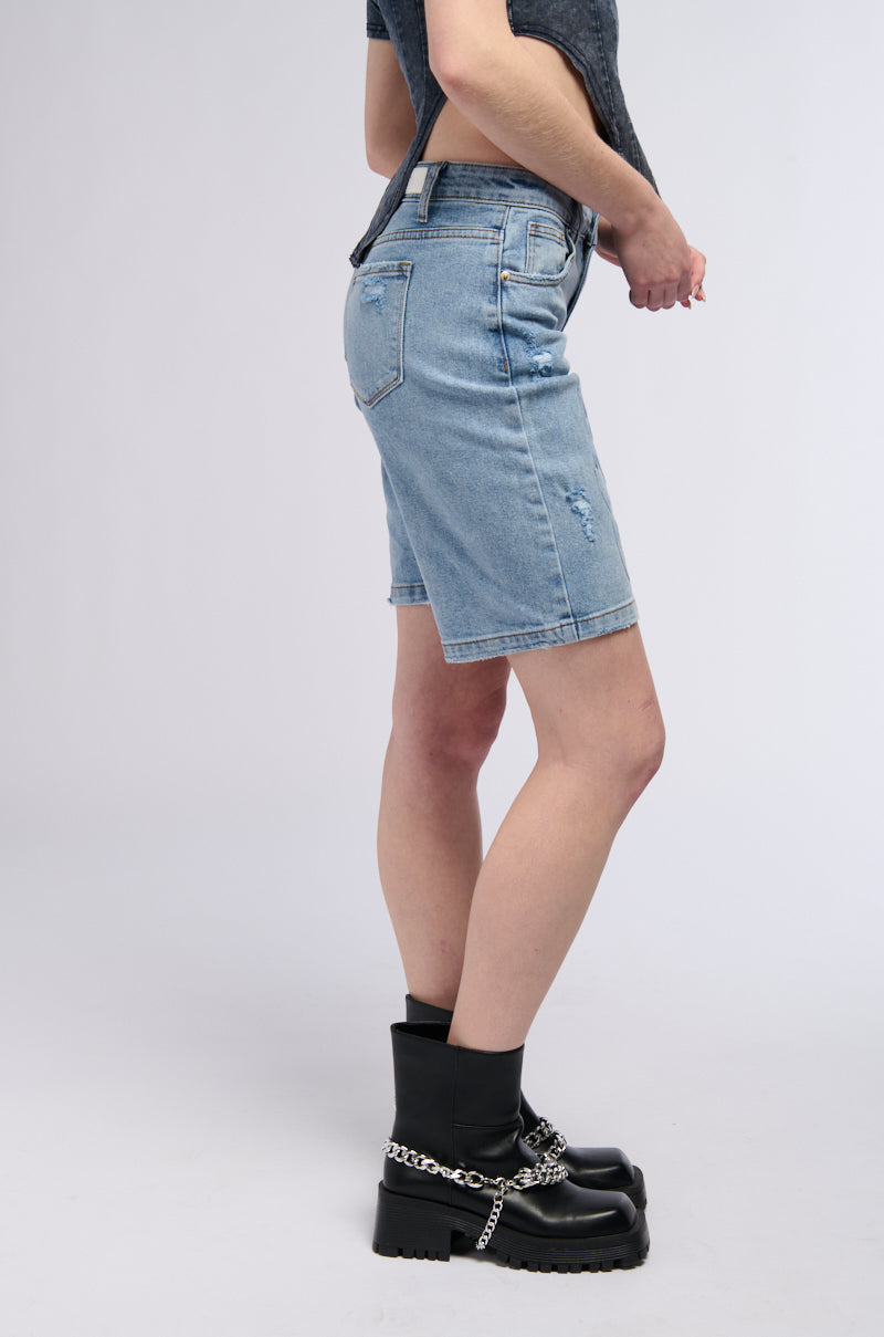 STRAIGHT TO THE DESERT DENIM SHORT