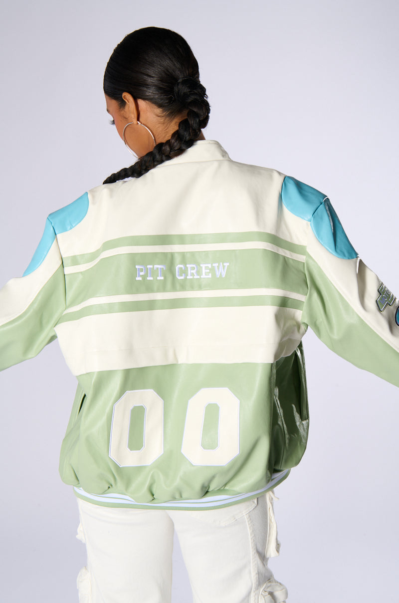 ZOOM ZOOM CONVERTIBLE BOMBER JACKET IN GREEN