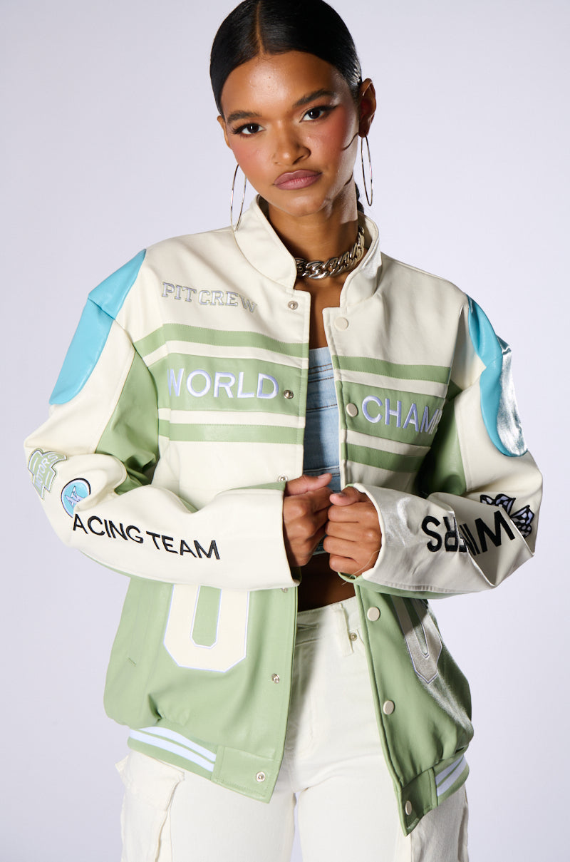ZOOM ZOOM CONVERTIBLE BOMBER JACKET IN GREEN