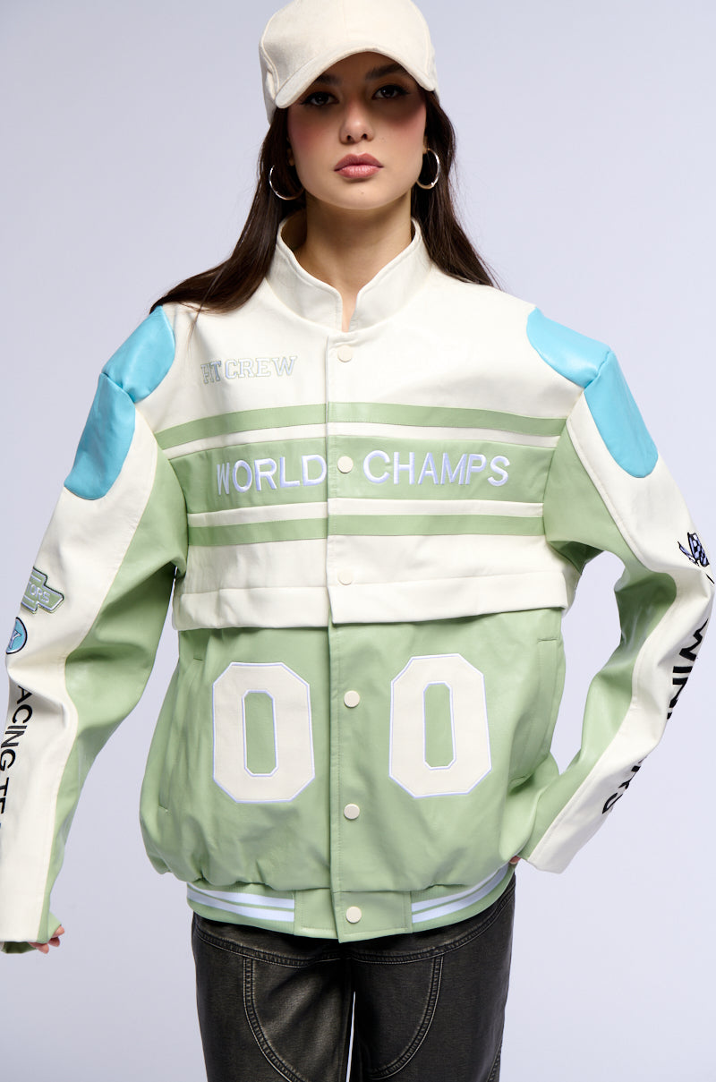 ZOOM ZOOM CONVERTIBLE BOMBER JACKET IN GREEN
